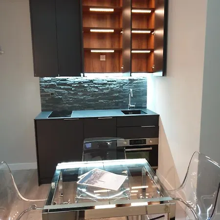 Jewel Vista Duomo 100m מילאנו